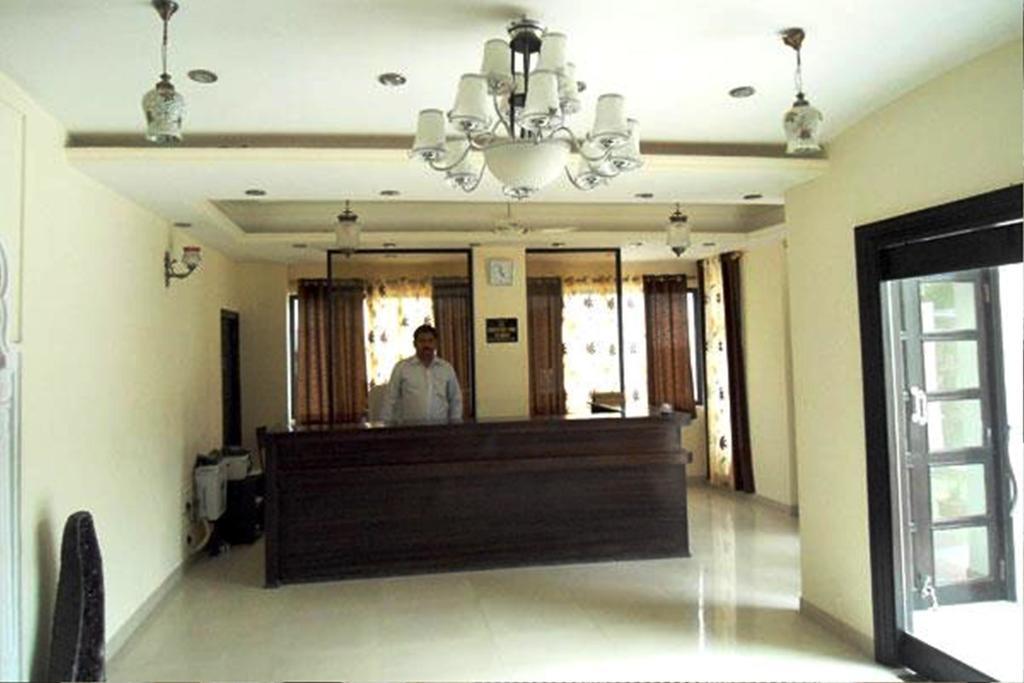 Hotel Malak Mahal Palace جايبور المظهر الخارجي الصورة